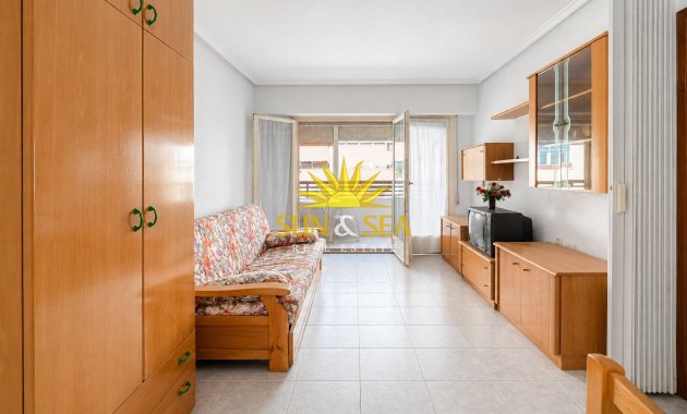 Revente - Appartement - Torrevieja - Centro