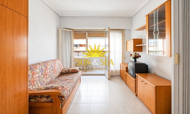 Revente - Appartement - Torrevieja - Centro