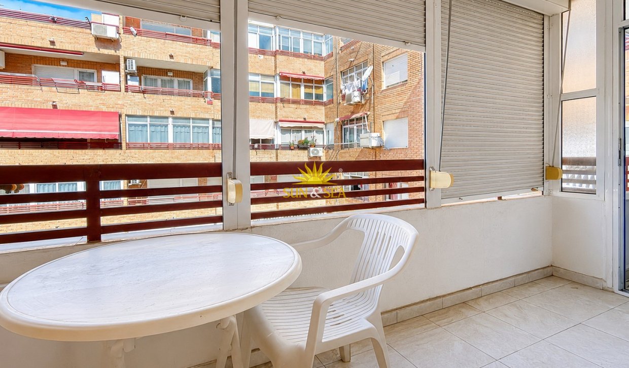 Revente - Appartement - Torrevieja - Centro