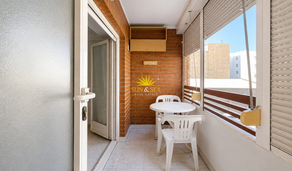 Revente - Appartement - Torrevieja - Centro