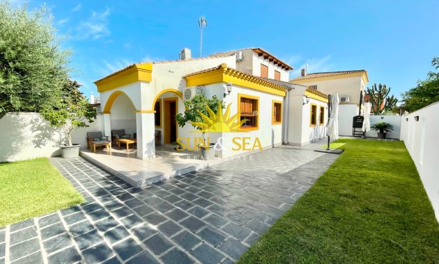 Location à long terme - Villa - Pilar de la Horadada - La Torre de la Horadada