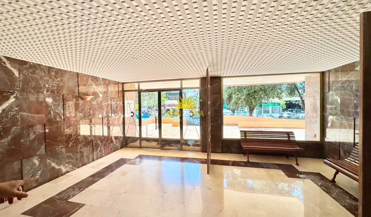 Location à long terme - Appartement - Alicante (Alacant)