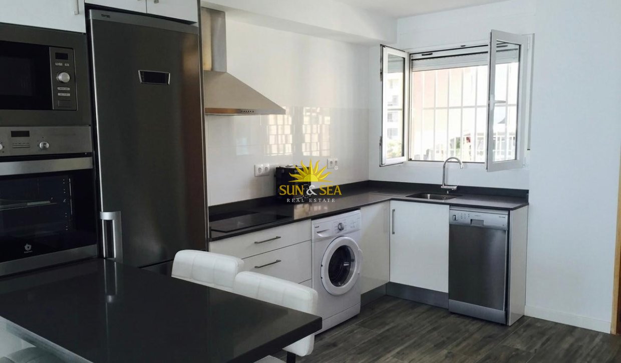 Alquiler a largo plazo - Apartamento - Alicante - Playa San Juan