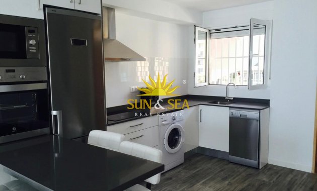 Alquiler a largo plazo - Apartamento - Alicante - Playa San Juan