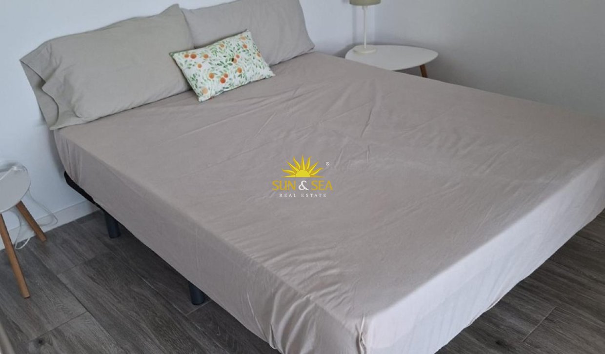 Alquiler a largo plazo - Apartamento - Alicante - Playa San Juan