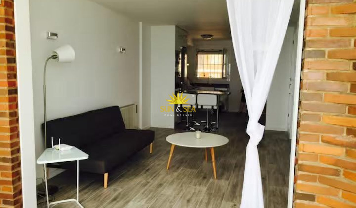 Alquiler a largo plazo - Apartamento - Alicante - Playa San Juan
