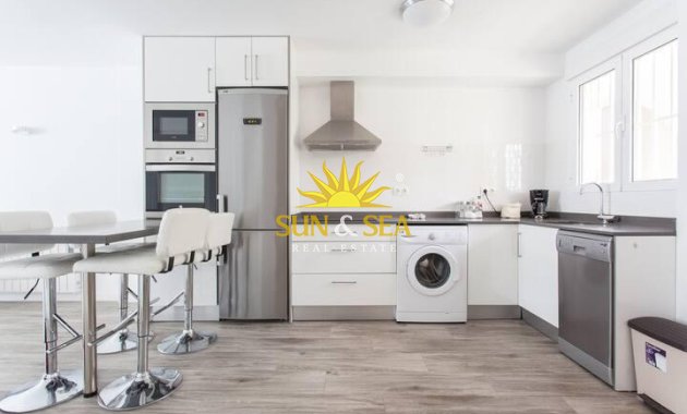 Alquiler a largo plazo - Apartamento - Alicante - Playa San Juan