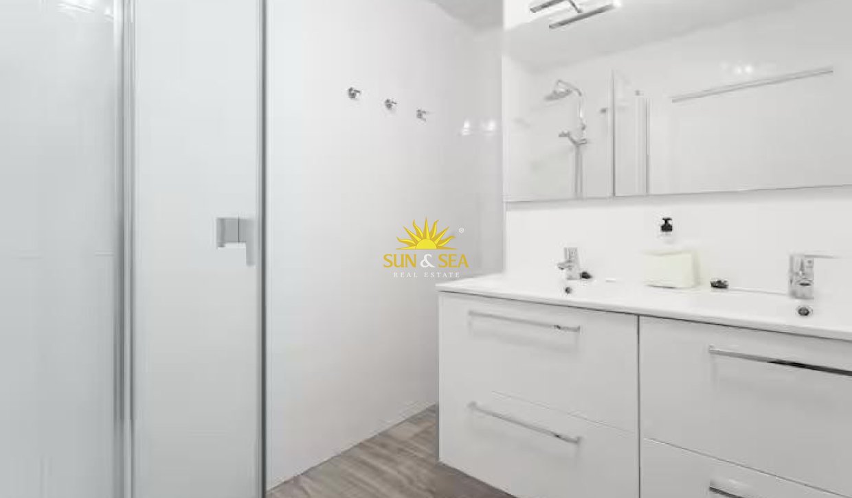 Alquiler a largo plazo - Apartamento - Alicante - Playa San Juan