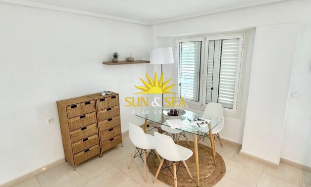 Location à long terme - Appartement - Torrevieja - Playa de los Naufragos