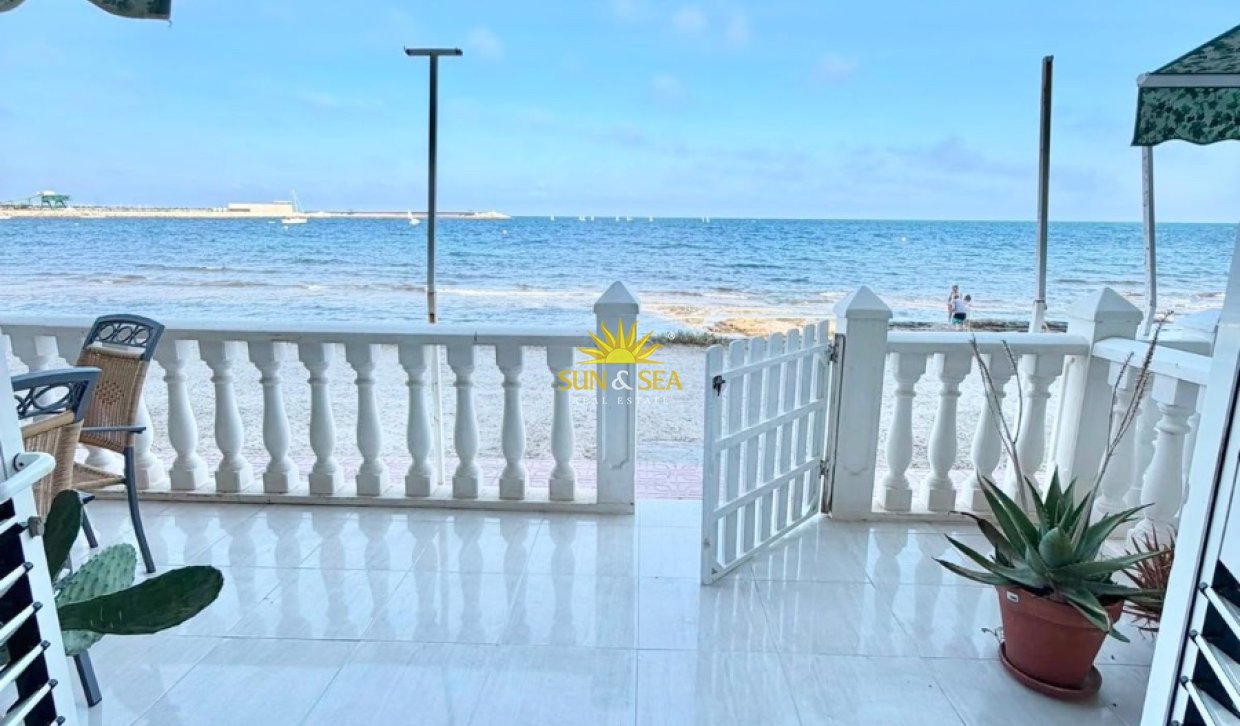 Location à long terme - Appartement - Torrevieja - Playa de los Naufragos