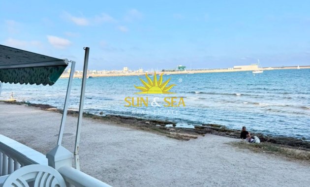 Location à long terme - Appartement - Torrevieja - Playa de los Naufragos