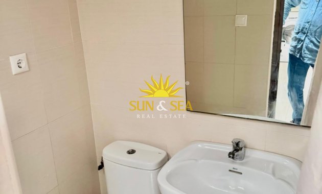 Location à long terme - Appartement - Torrevieja - Playa de los Naufragos