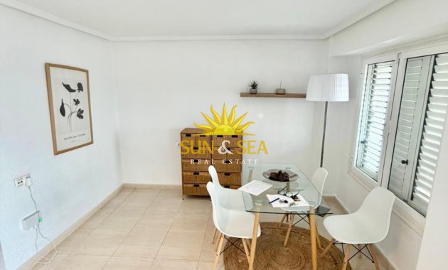 Location à long terme - Appartement - Torrevieja - Playa de los Naufragos
