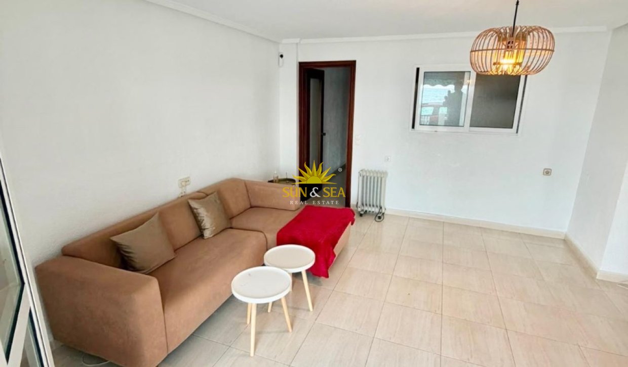 Location à long terme - Appartement - Torrevieja - Playa de los Naufragos