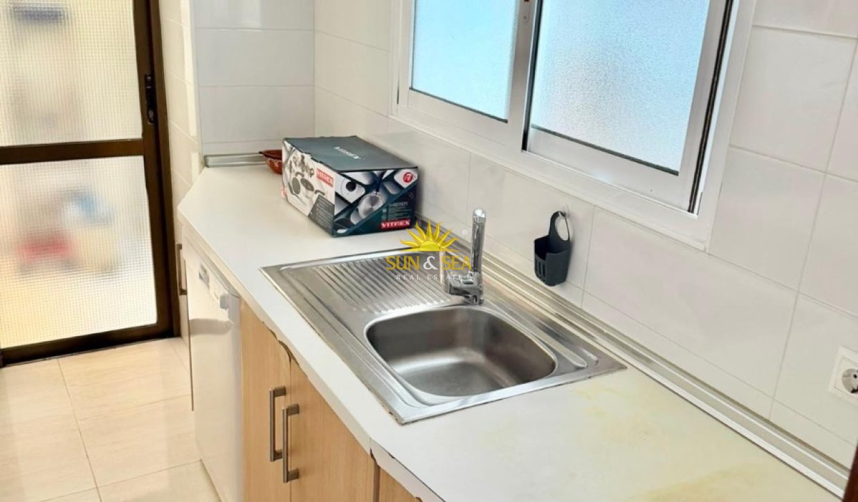 Location à long terme - Appartement - Torrevieja - Playa de los Naufragos