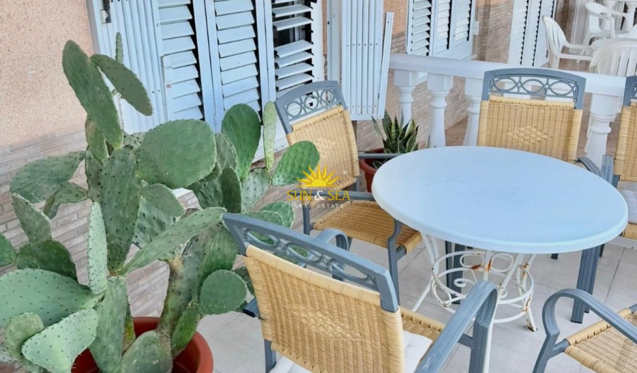 Location à long terme - Appartement - Torrevieja - Playa de los Naufragos