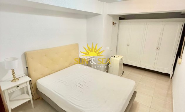 Location à long terme - Appartement - Torrevieja - Playa de los Naufragos