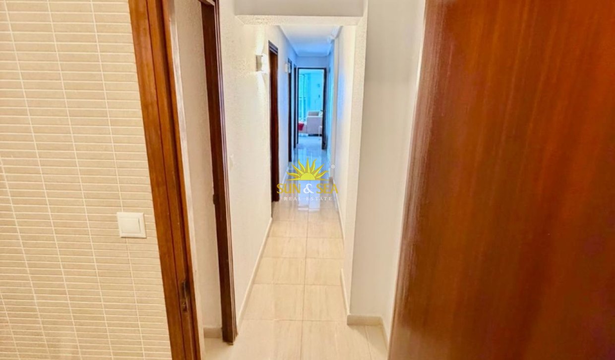 Location à long terme - Appartement - Torrevieja - Playa de los Naufragos