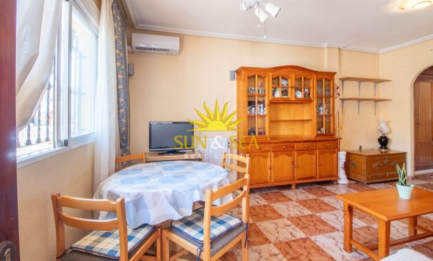 Revente - Villa / Semi détaché - Orihuela Costa - La Zenia