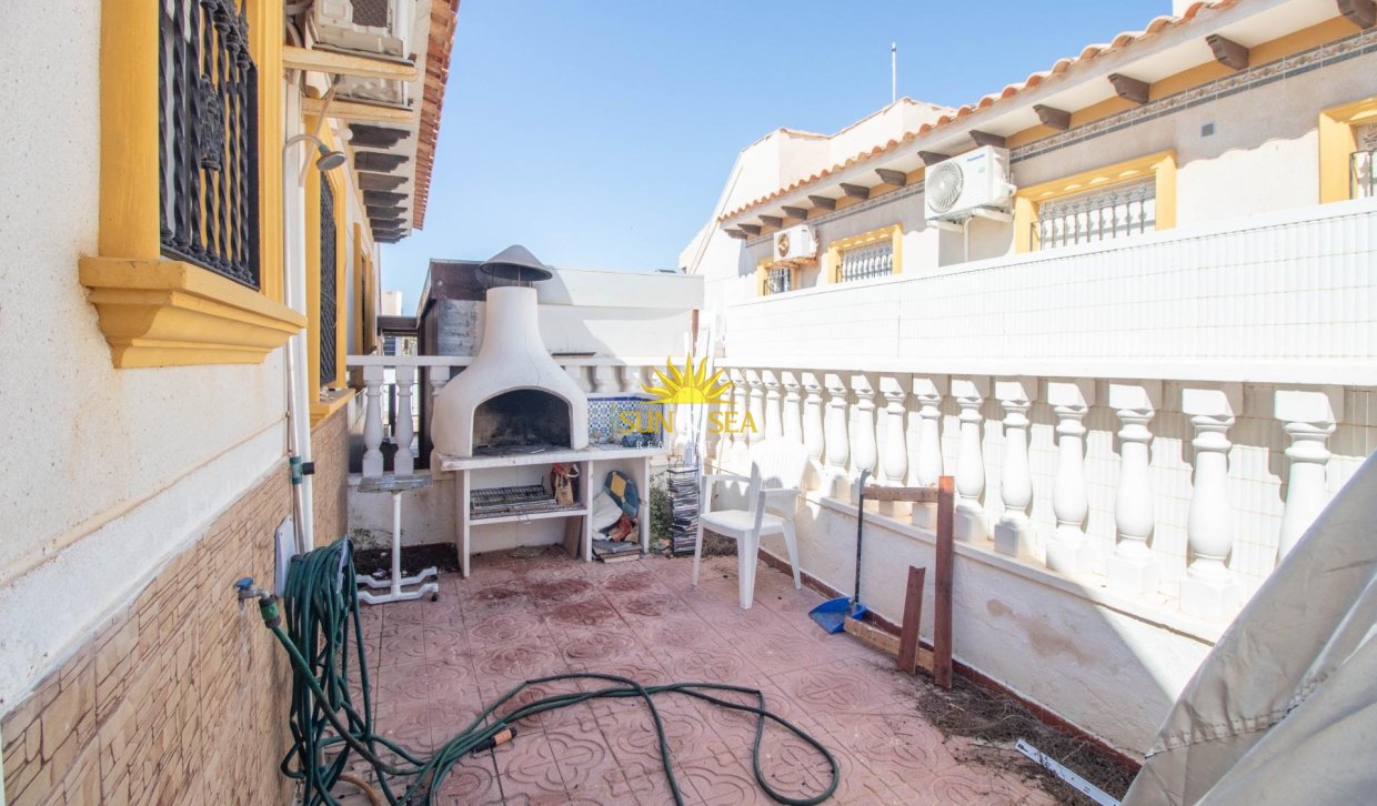 Revente - Villa / Semi détaché - Orihuela Costa - La Zenia