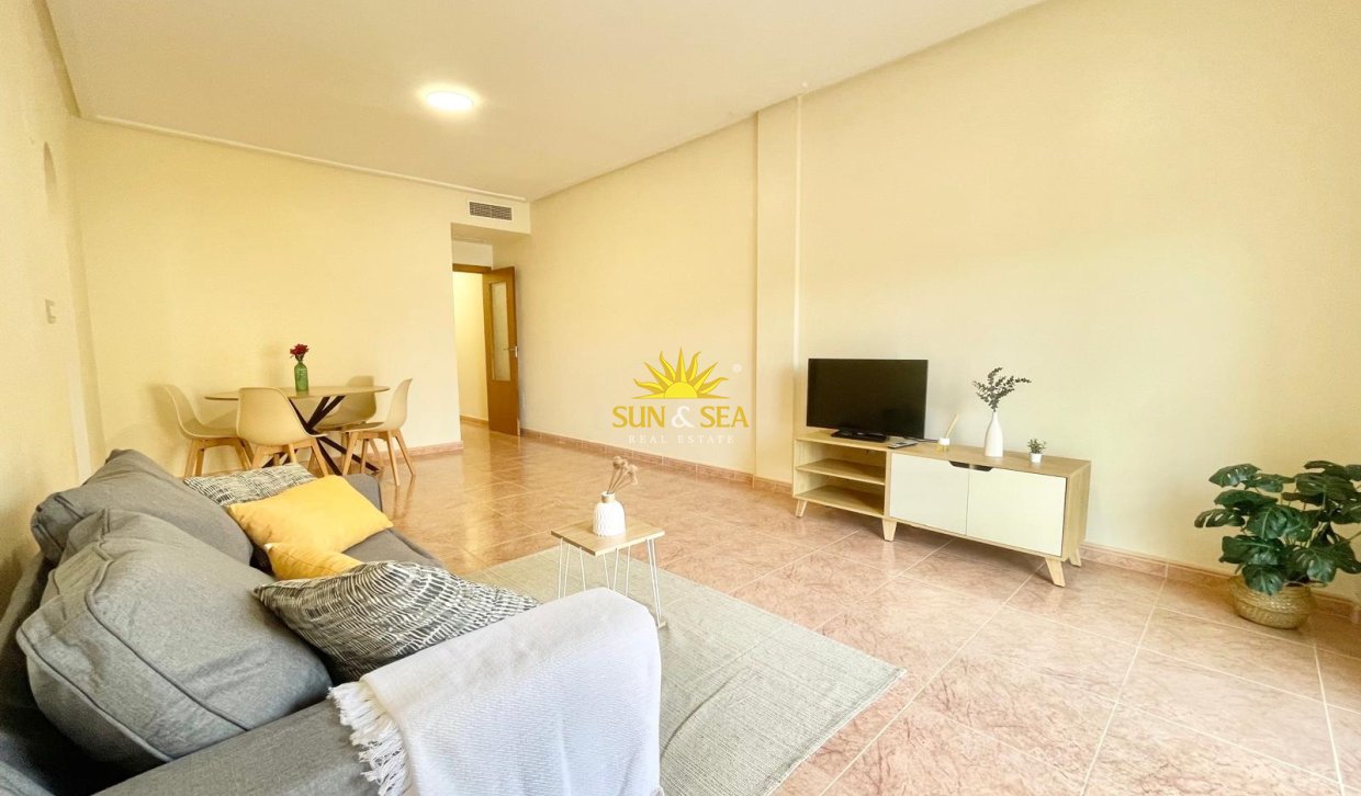 Location à long terme - Appartement - Bigastro