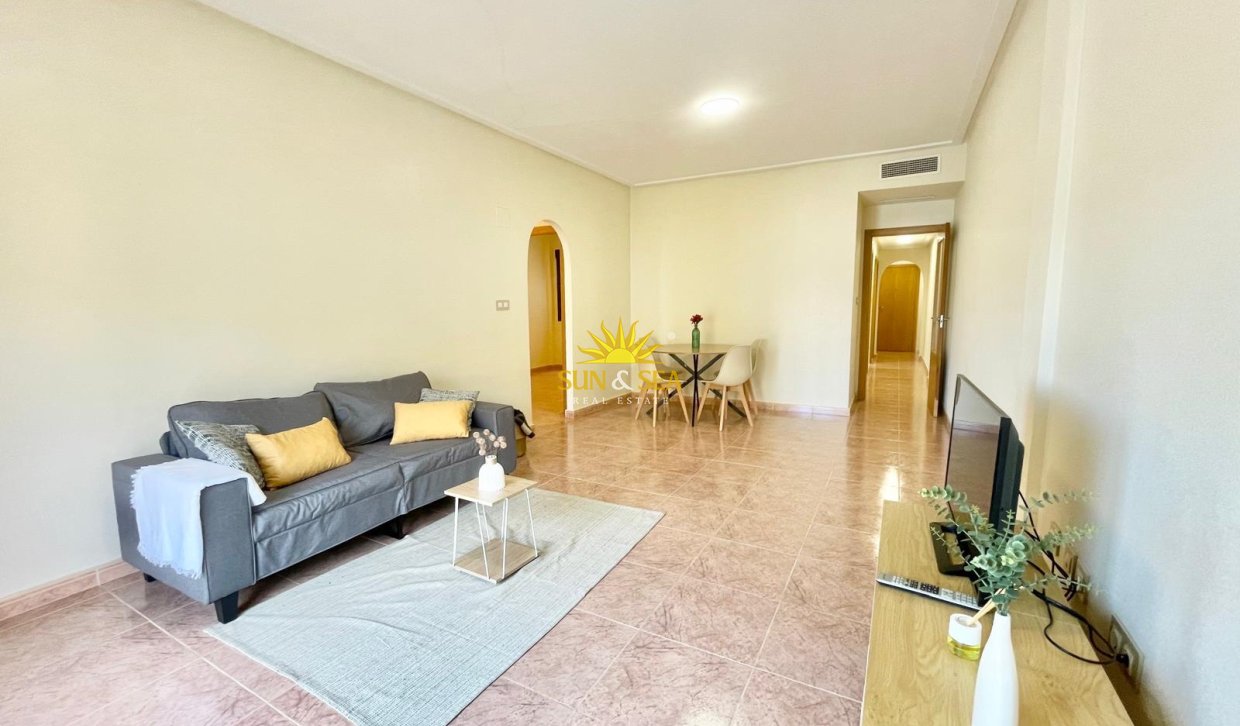 Location à long terme - Appartement - Bigastro