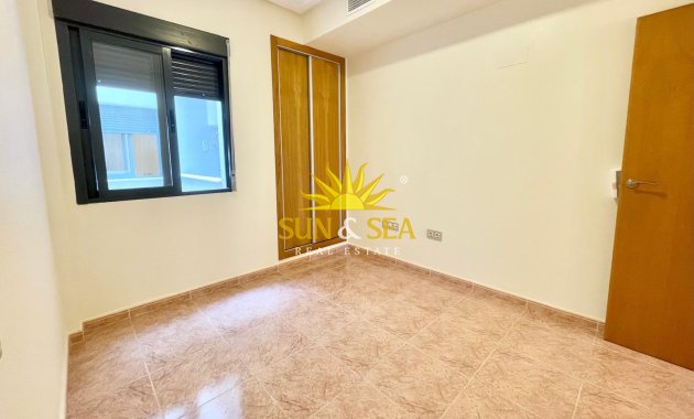 Location à long terme - Appartement - Bigastro