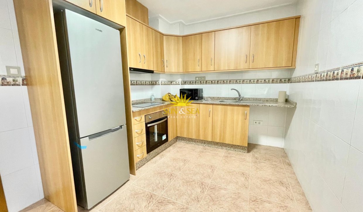 Location à long terme - Appartement - Bigastro