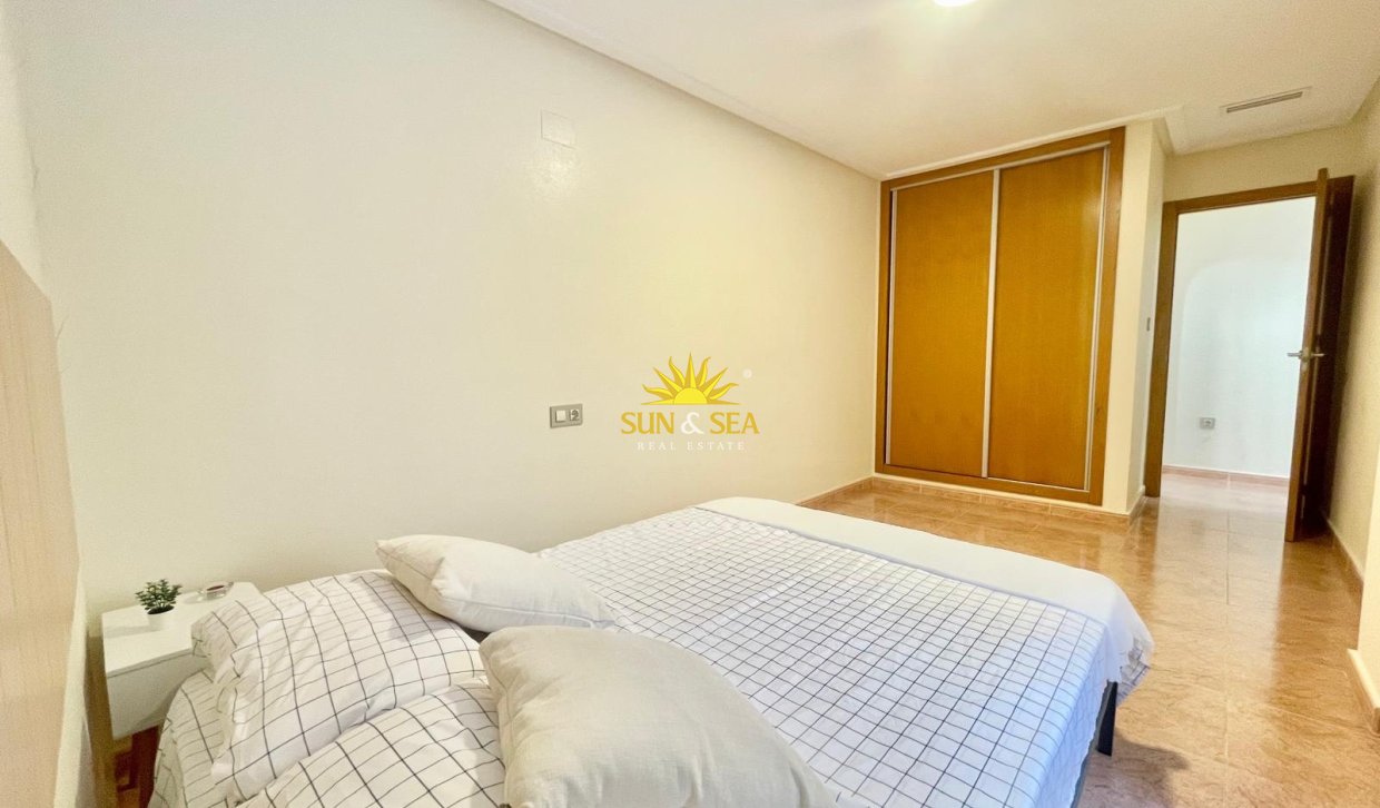 Location à long terme - Appartement - Bigastro