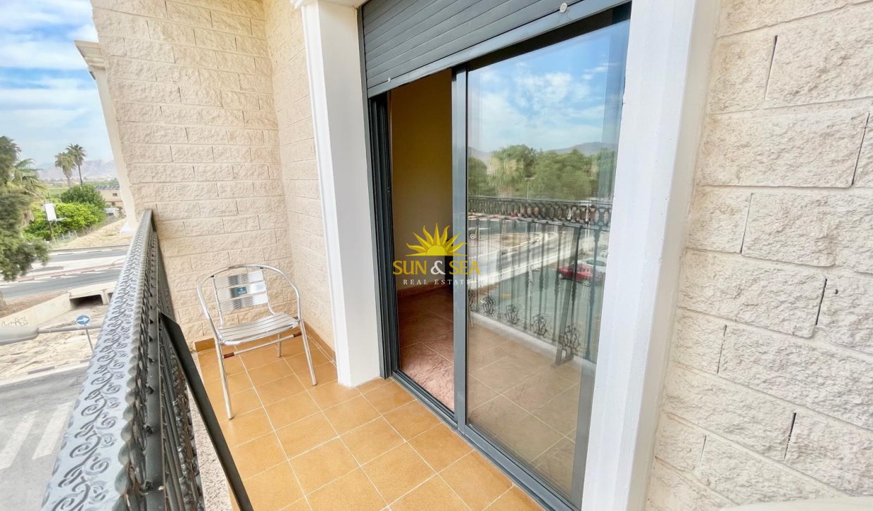 Location à long terme - Appartement - Bigastro