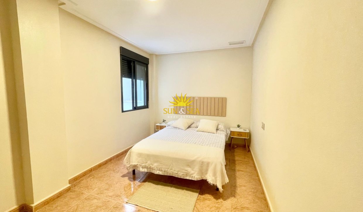 Location à long terme - Appartement - Bigastro