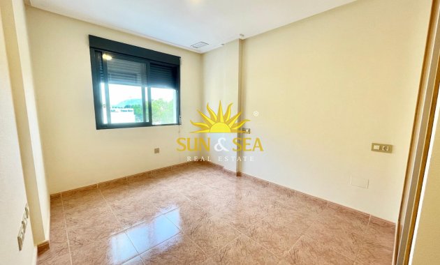Location à long terme - Appartement - Bigastro