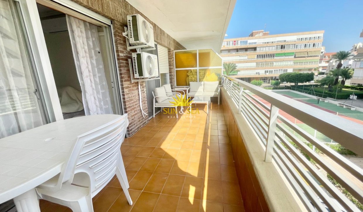 Location à long terme - Appartement - Torrevieja - La veleta