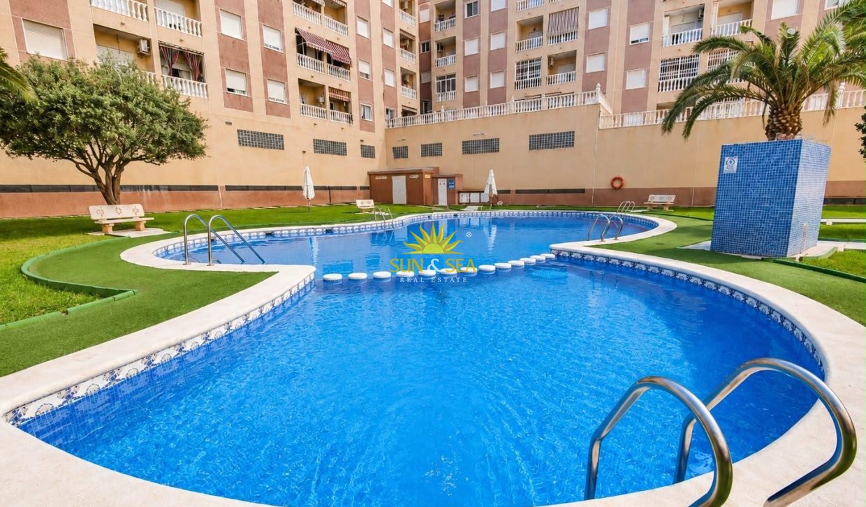 Wiederverkauf - Wohnung - Torrevieja - Parque de las Naciones
