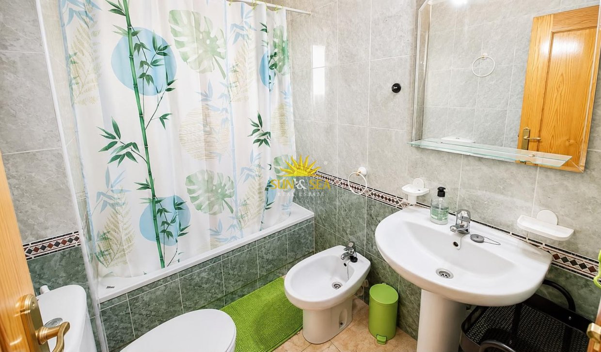 Wiederverkauf - Wohnung - Torrevieja - Parque de las Naciones