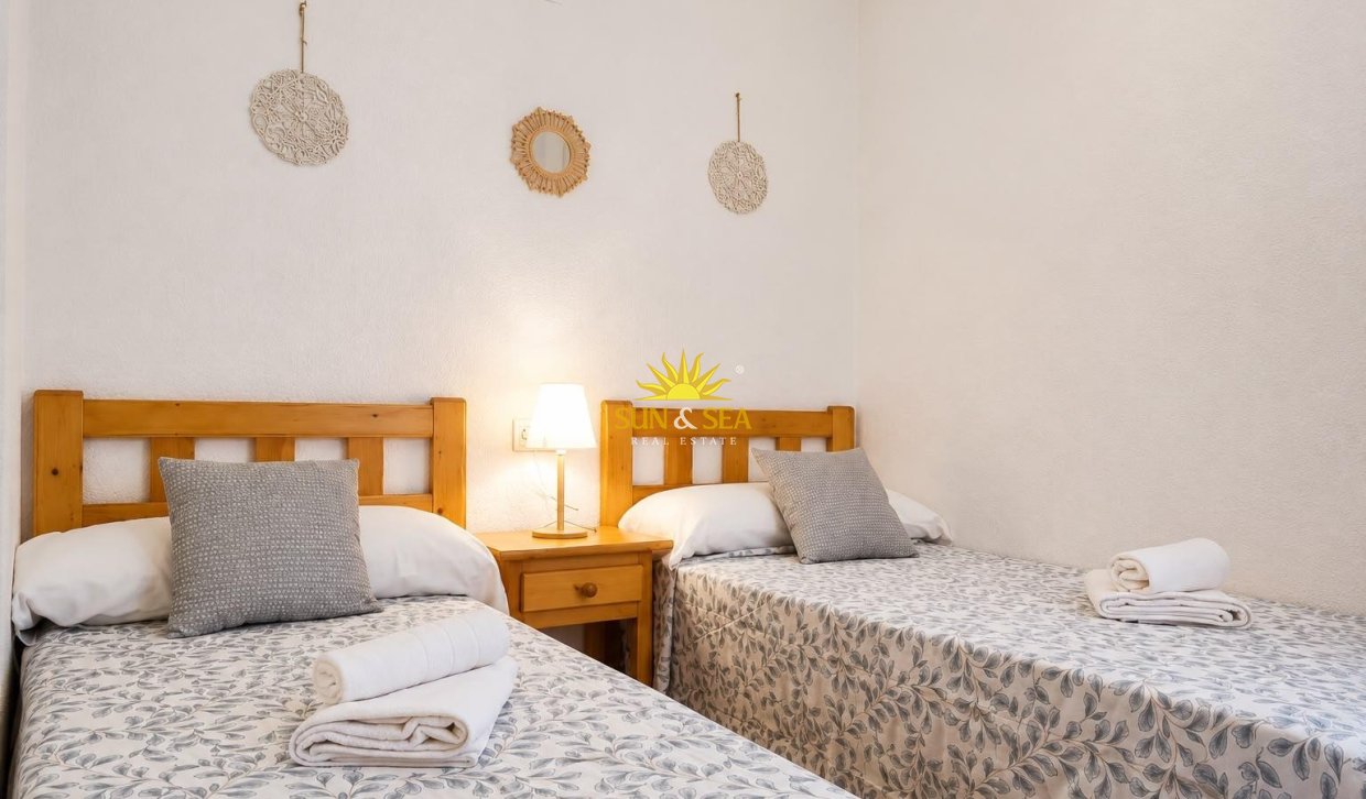 Wiederverkauf - Wohnung - Torrevieja - Parque de las Naciones