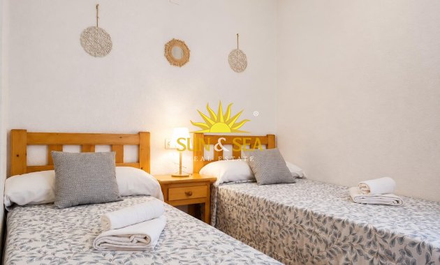 Wiederverkauf - Wohnung - Torrevieja - Parque de las Naciones