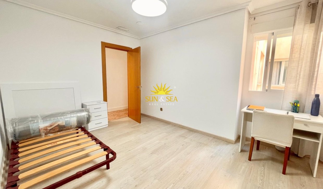 Langfristige Vermietung - Wohnung - Albatera