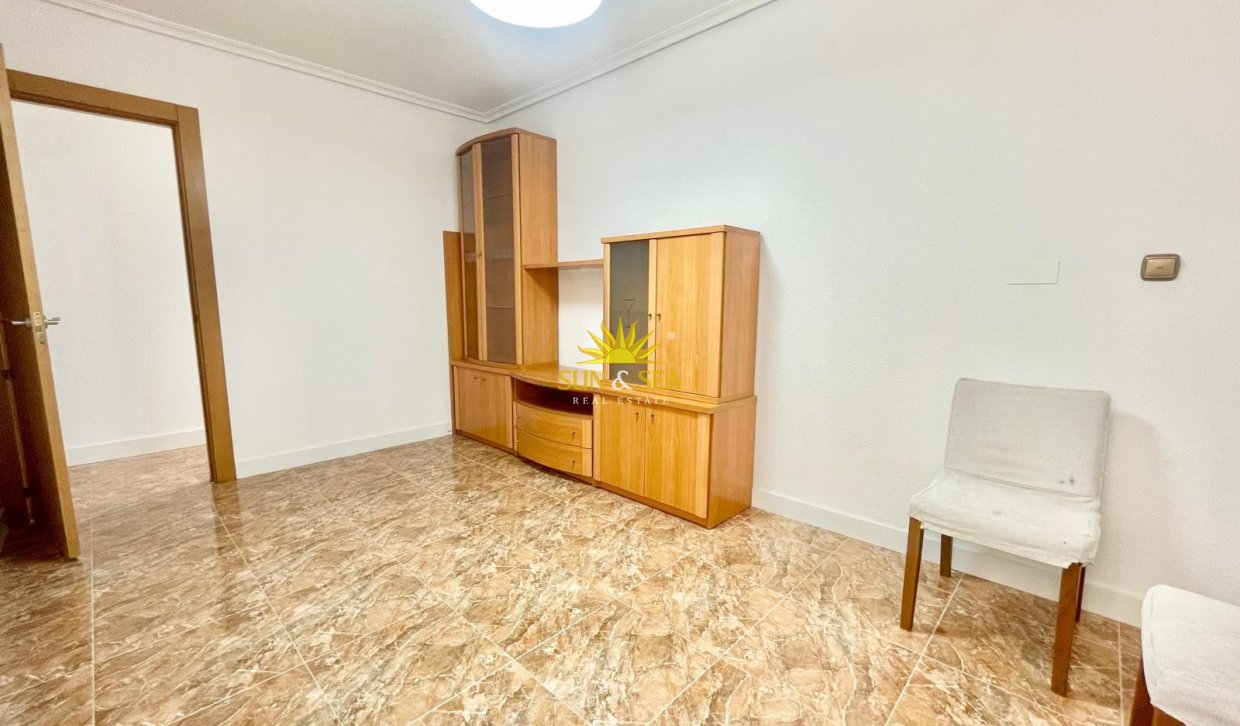 Langfristige Vermietung - Wohnung - Albatera