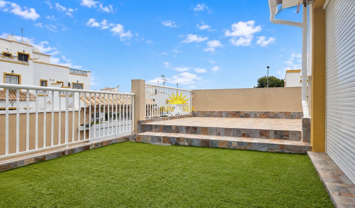 Wiederverkauf - Reihenhaus - Orihuela Costa