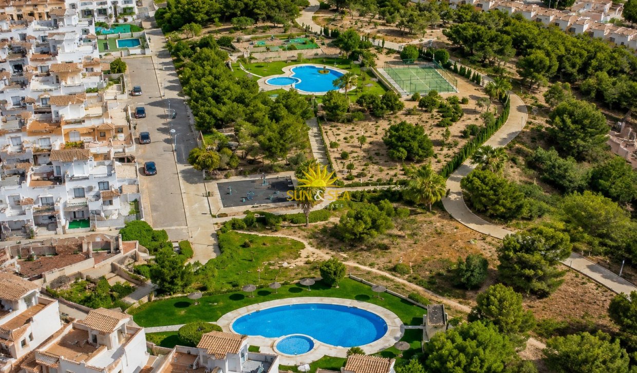 Wiederverkauf - Reihenhaus - Orihuela Costa