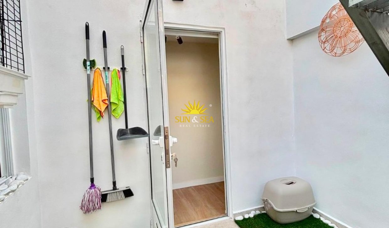 Wiederverkauf - Duplex - Torrevieja - Centro