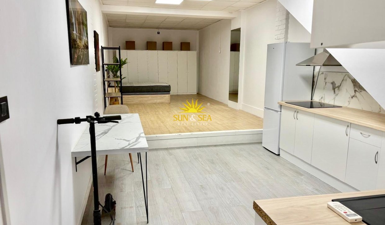 Wiederverkauf - Duplex - Torrevieja - Centro