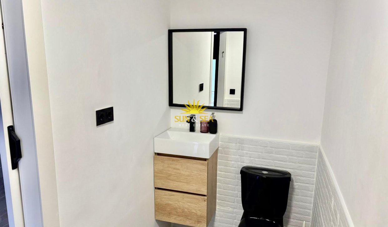 Wiederverkauf - Duplex - Torrevieja - Centro