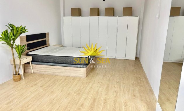 Wiederverkauf - Duplex - Torrevieja - Centro
