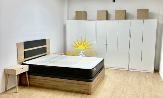 Wiederverkauf - Duplex - Torrevieja - Centro
