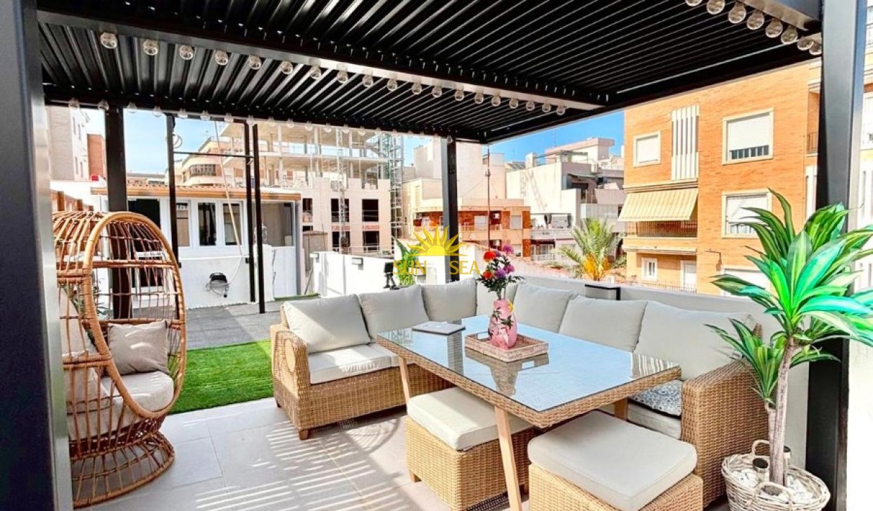 Wiederverkauf - Duplex - Torrevieja - Centro