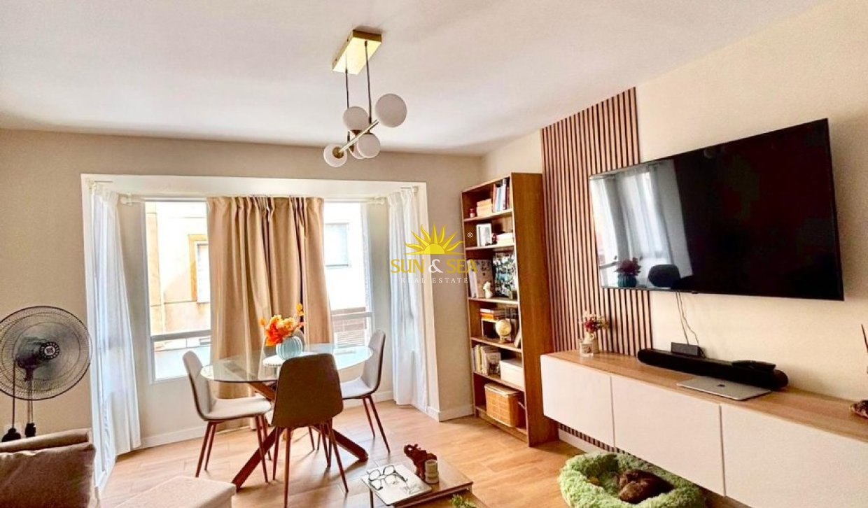 Wiederverkauf - Duplex - Torrevieja - Centro