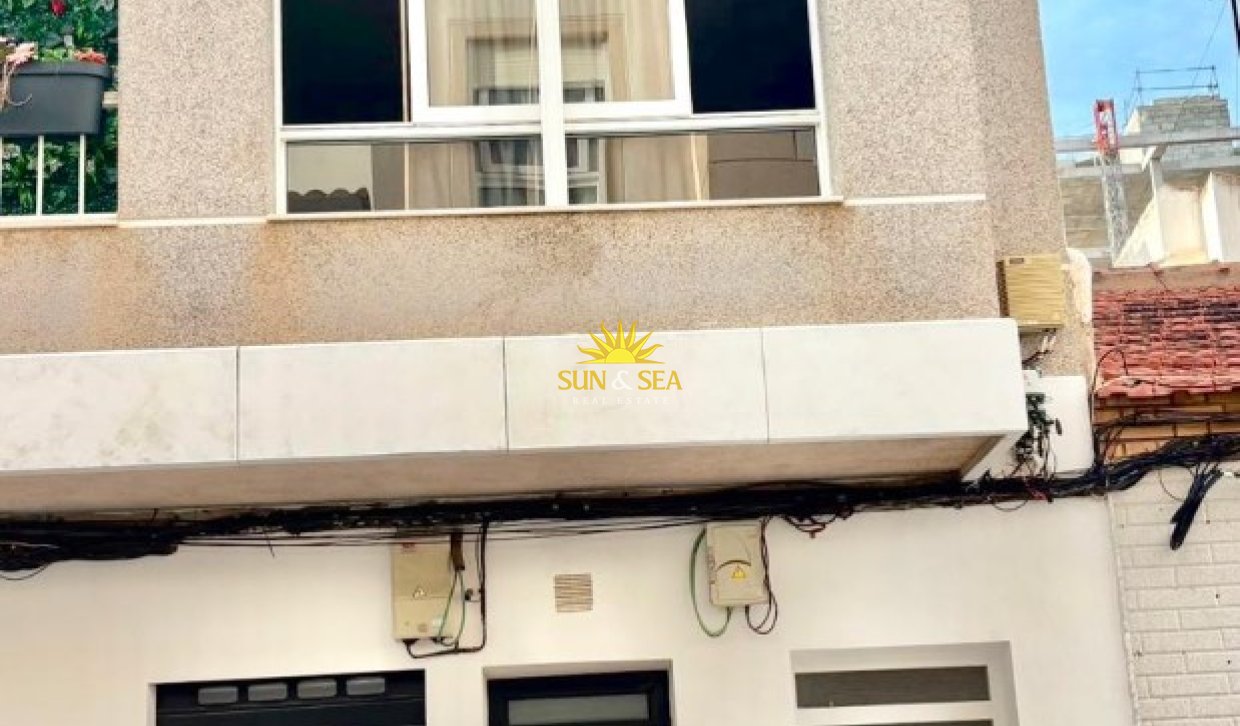 Wiederverkauf - Duplex - Torrevieja - Centro