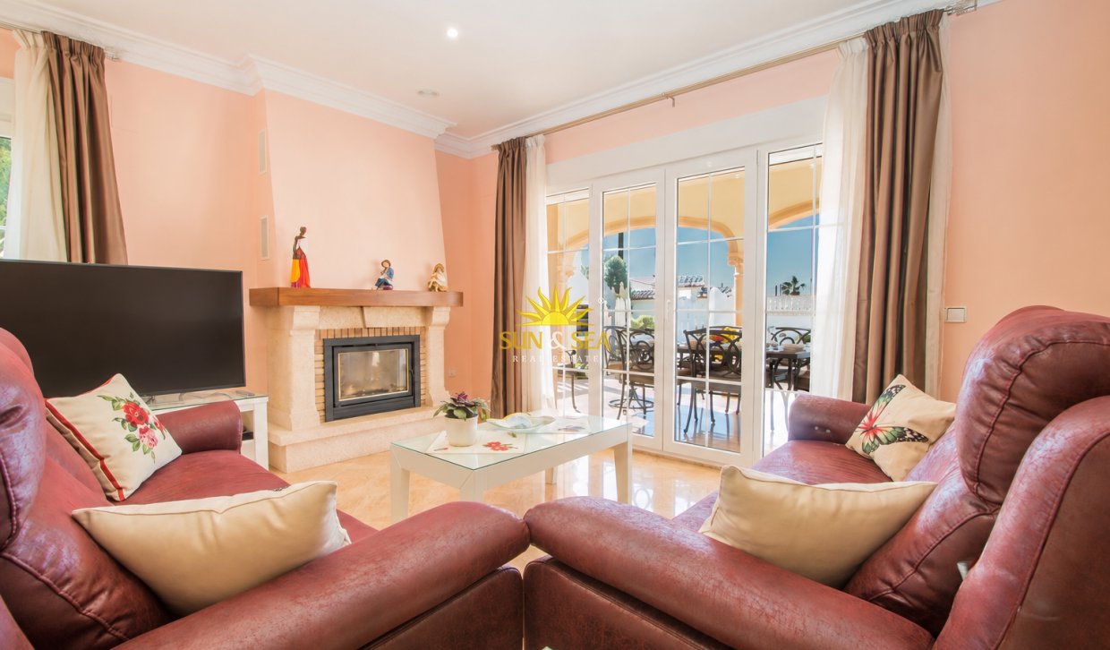 Langfristige Vermietung - Freistehende Villa - Calpe